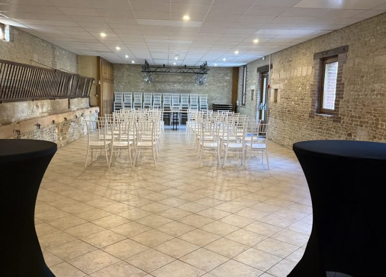 Salle theatre Domaine bu sur rouvres