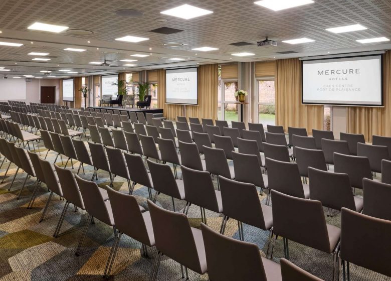 Salon de 360 m²