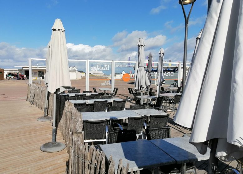 L'Accostage terrasse Ouistreham Normandie