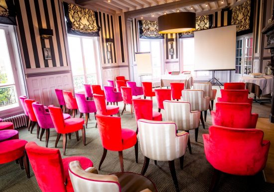 Salle de séminaire plénière