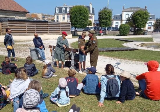 VisitesAuCoeurDelHistoire_Courseulles_Debarquement_enfants