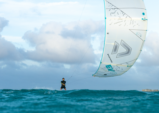 aile-kitesurf-duotone-evo-concept-blue-2025