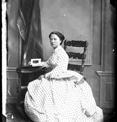 Exposition « Crinoline, coiffe normande et pantalon, les femmes et leurs vêtements à travers la photographie,1840-1920 » | Journées du Patrimoine