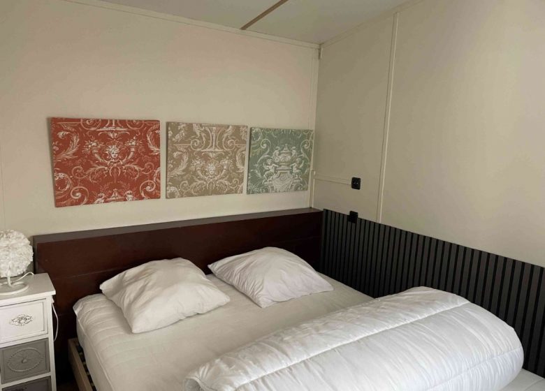 chalet I – chambre lit 160×190