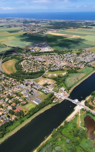 Vol en hélicoptère au-dessus des Plages du Débarquement