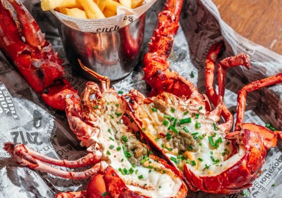 leon-seafood-and-cocktails-homard