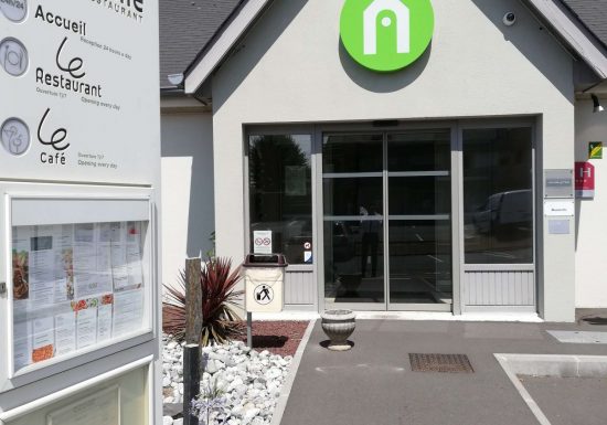 Entrée de l’établissement