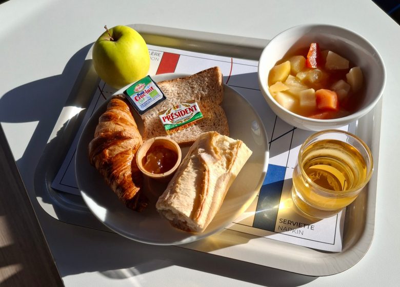 ibis-budget-herouville-petit-dejeuner