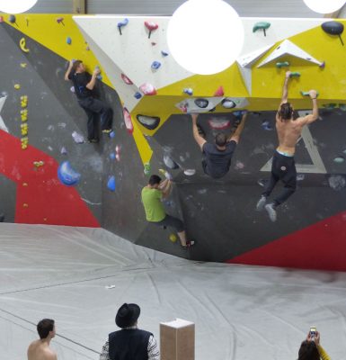 ISATIX – Salle d’escalade de bloc