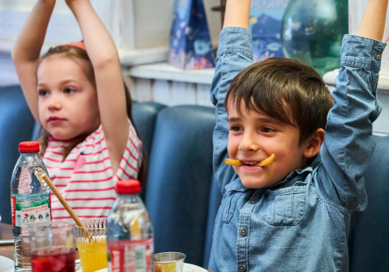 leon-seafood-and-cocktails-enfants