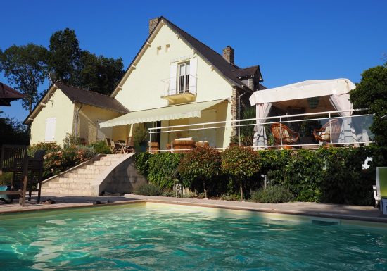 la-bruyere-maison-piscine