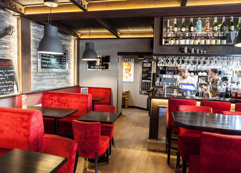 Salle du restaurant Le Bistrot aux Rives de l'Orne à Caen en Normandie