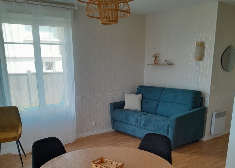 les-havres-de-nacre-ouistreham-canape-lit-1