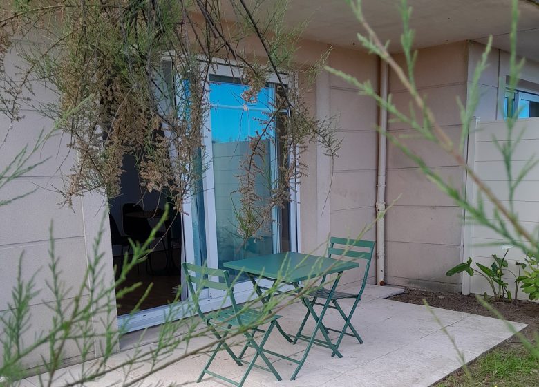 les-havres-de-nacre-ouistreham-terrasse-1