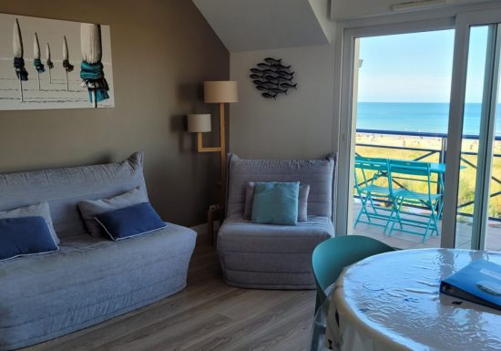 les-pieds-dans-l-eau-salon