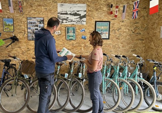 location-velos-juno-velo-saint-aubin-sur-mer-credit-orane-trinite (1)