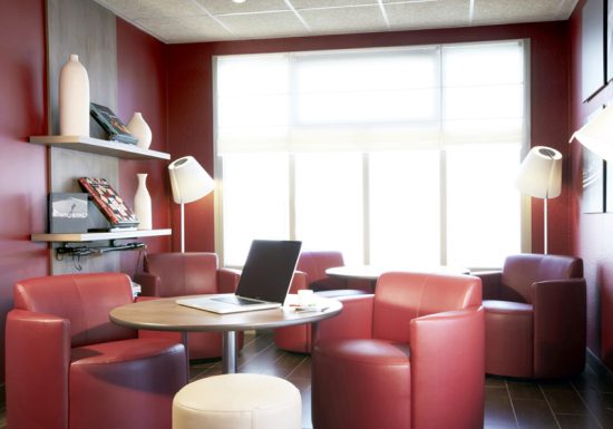 hotel-campanile-mondeville-lounge