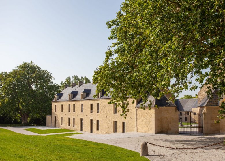 Bâtiment Domaine de la cour des Lys