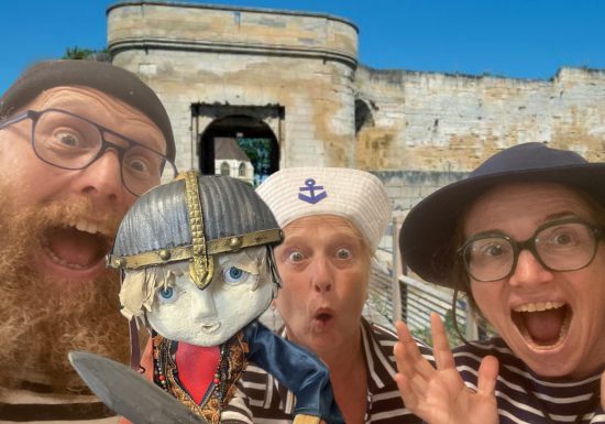 Spectacle Pierre feuille château !