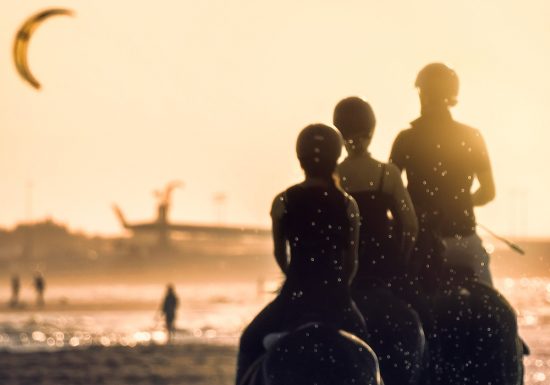 plage au coucher du soleil