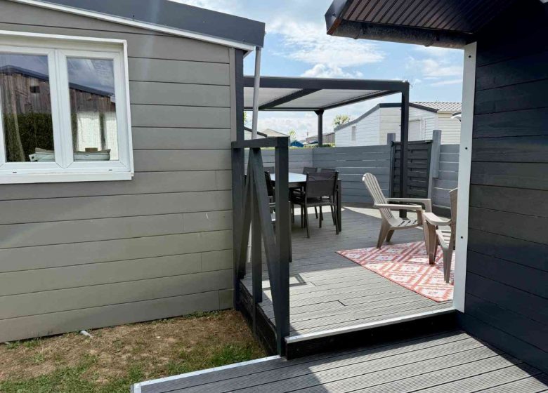 terrasse reliant chalet et bungalow