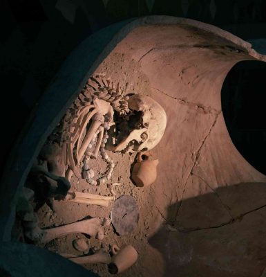 Visite commentée de l&rsquo;exposition – Les gestes funéraires dans le monde romain