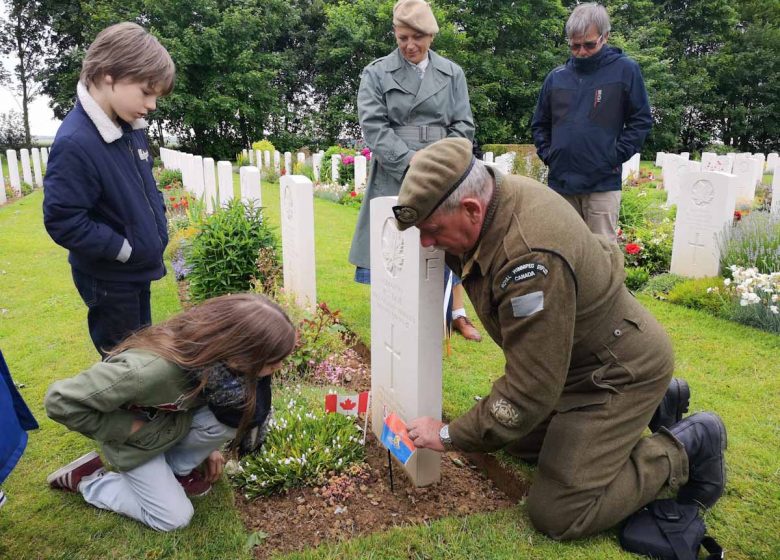 visitesaucoeurdelhistoire_cimetière_Beny-Reviers_enfants